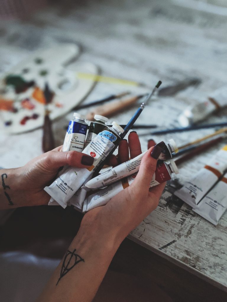 Top 12 Oil Paints for Artists in 2024 Revealed
